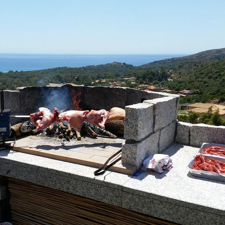 Villa Eden Home Holiday Santa Margherita di Pula Bagian luar foto