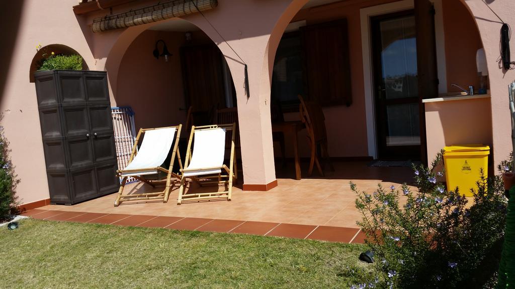 Villa Eden Home Holiday Santa Margherita di Pula Bagian luar foto