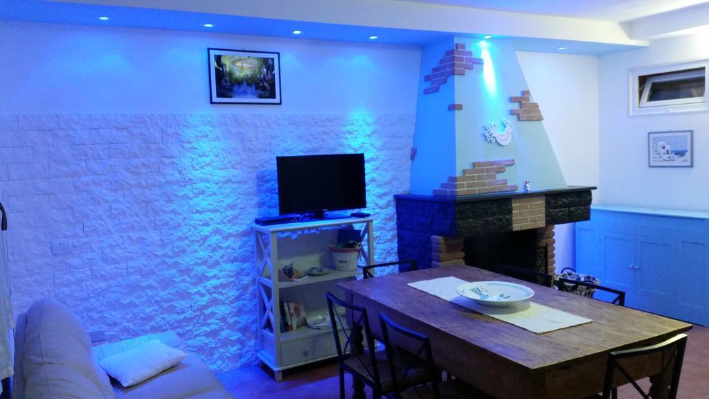 Villa Eden Home Holiday Santa Margherita di Pula Bagian luar foto